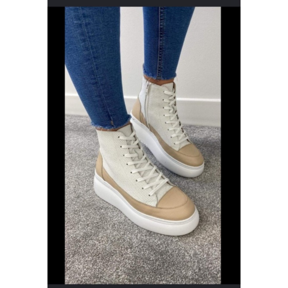 Wonders High Top Sneakers Trainers Womens White Tan Zip Lace Up Size 38 EU 8 US